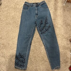 Vintage mom jean cut out detail size small